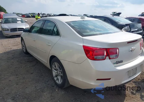 2014 Chevrolet Malibu 1Lt z USA, uszkodzony, nr VIN 1G11C5SL5EF204371